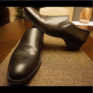 Zara Slip-On Embossed Leather Dress Shoe